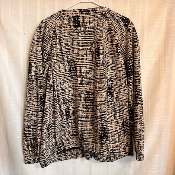 Calvin Klein Woman’s Fashion Jacket - Picture 3 of 6